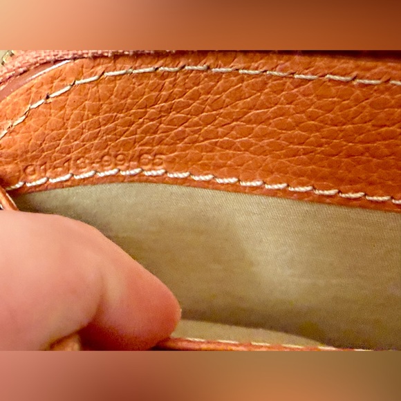 Full Inclusion Chloe Peacock Orange Pebbled Paraty Zippy Wallet - Picture 16 of 16